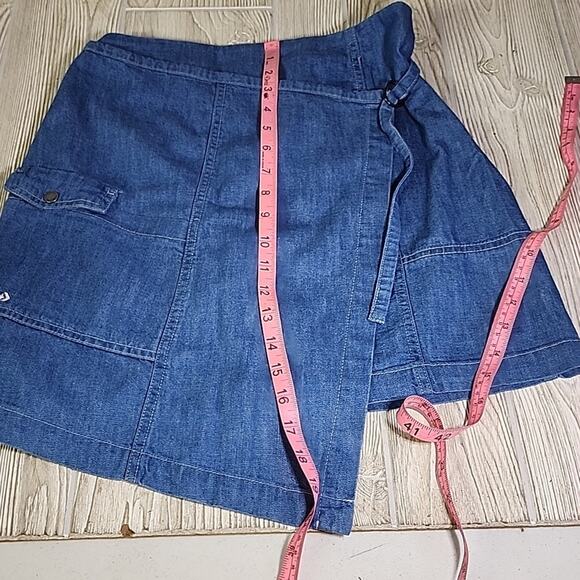 Converse Chambray Denim Wrap Mini Skirt With Cargo Pocket Womens Small NWT - Picture 8 of 9